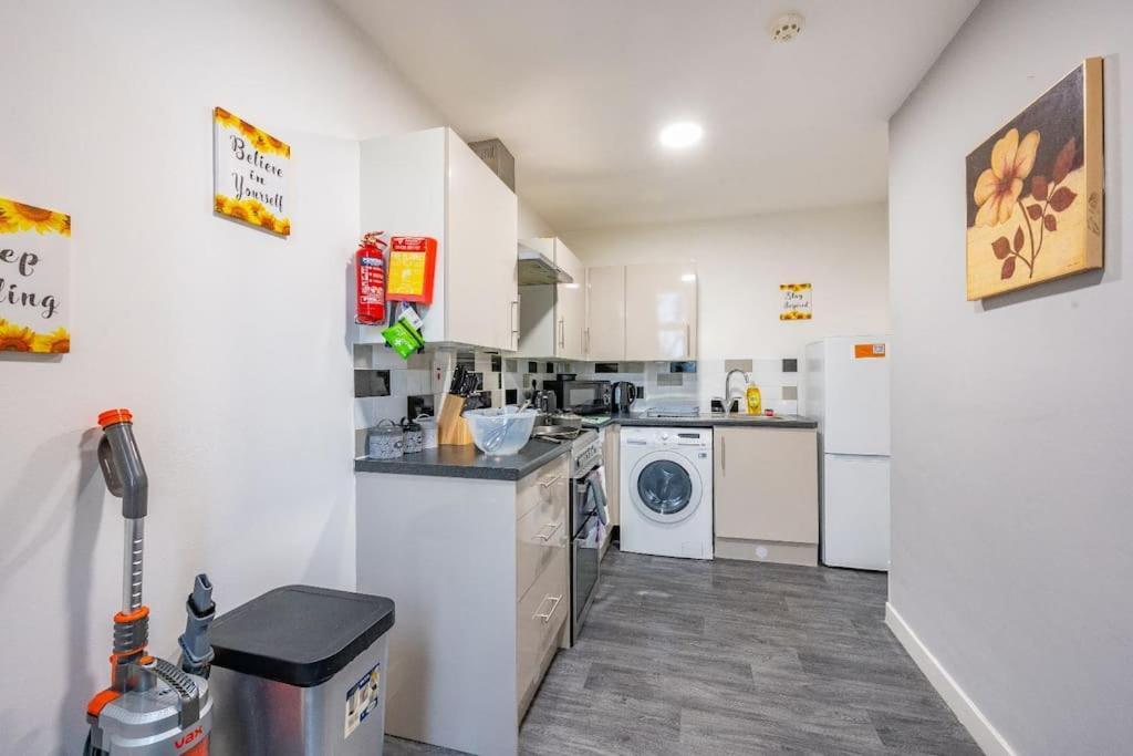 Apartamento *f18gh* For Relaxed & Cosy Stay/free Parking/wifi *