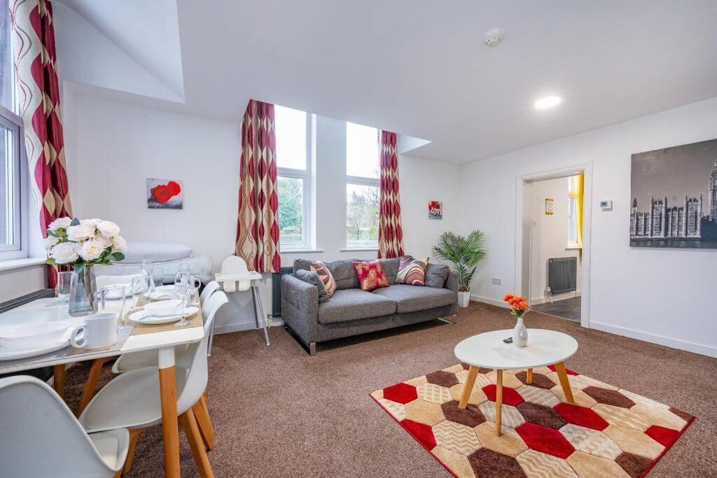 Apartamento *f18gh* For Relaxed & Cosy Stay/free Parking/wifi Leeds (West Yorkshire)